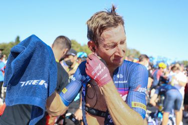 Bauke Mollema tevreden na sterke tijdrit: 'Dit gaat al heel het jaar heel lekker'