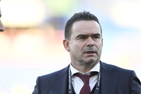 Voormalige Ajax-td Marc Overmars moet 1,25 miljoen euro aan tekenbonus teruggeven