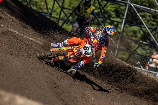 Jeffrey Herlings is back: direct 2e plek bij openinsgrace MXGP