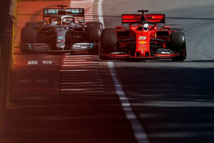 Ferrari gaat tijdstraf Vettel toch aanvechten en stapt naar FIA