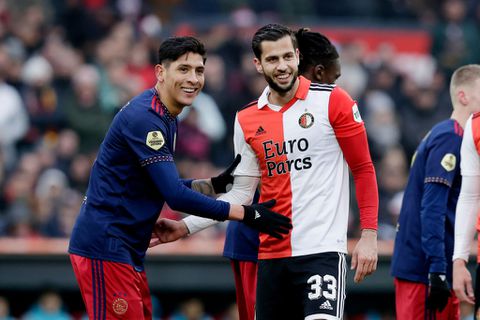 Ajacied Edson Álvarez vond sfeer bij Klassieker in De Kuip wel mooi: 'Vijandig, je merkt dat mensen tegen je zijn'