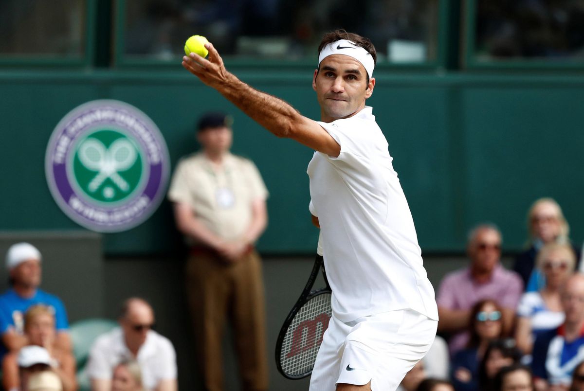 Federer laat niets heel van 'mini-Federer' in 4e ronde Wimbledon