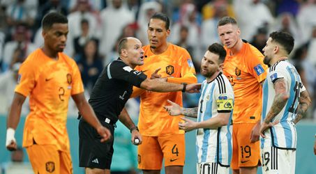 Scheidsrechter van beladen WK-duel Oranje tegen Argentinië ‘moet stoppen met fluiten’ in LaLiga
