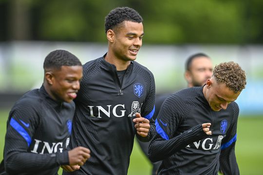 Be the Bondscoach! Met welke 11 Oranje-spelers zou jij aantreden tegen België?