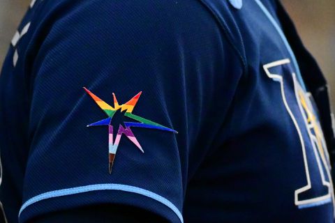 5 Tampa Bay Rays-honkballers willen niet spelen met regenboog-logo op shirt vanwege hun geloof