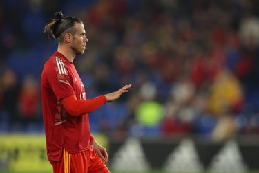 🎥 | Gareth Bale mag weer een keertje ballen (bij Wales) en schiet GEWELDIG raak