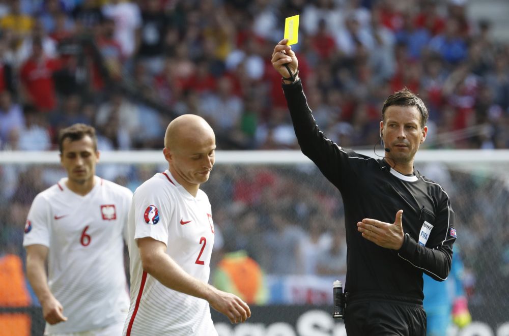 Clattenburg pikt droomfinale van Kuipers in