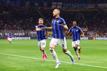 Inter flitst voorbij stadgenoot AC Milan en kan CL-finale ruiken