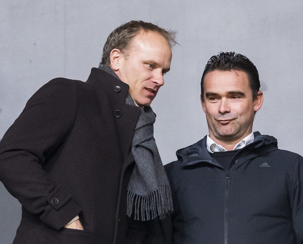 'Bergkamp is woest geworden en heeft Overmars voor van alles uitgescholden'