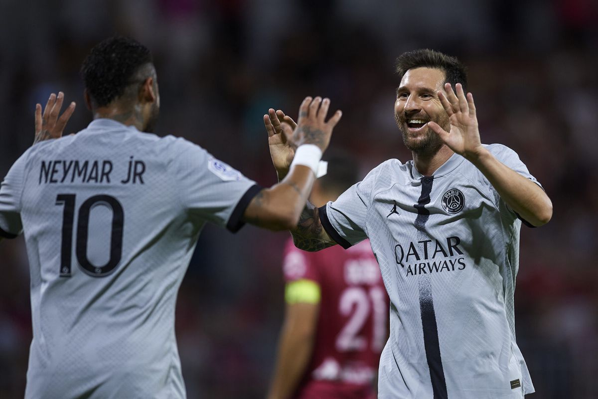 📸 | Maccabi Haifa-spelers moeten Instagramverhaal verwijderen waarin ze bedelen om shirts van Messi en Neymar