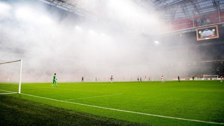 Standard Luik gaat de fans die vuurwerk gooiden in de Arena hard aanpakken
