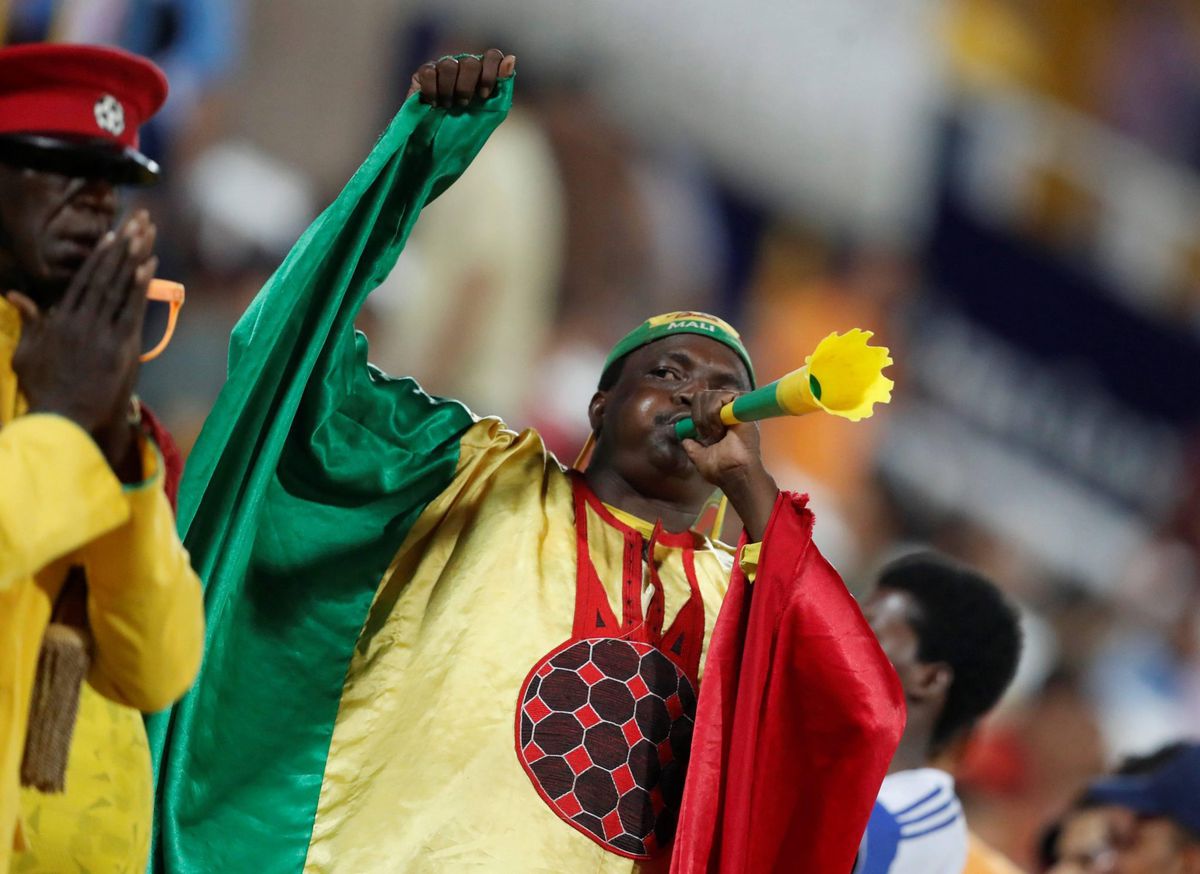 Seedorf staat met Kameroen voor pittig potje tegen Nigeria