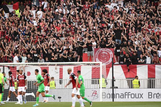 Woede in Frankrijk om schandalige spreekkoren van Nice-fans over omgekomen Emiliano Sala