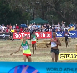 🎥 | NEE! Ethiopische atlete verliest goud nadat ze volledig instort op WK veldlopen