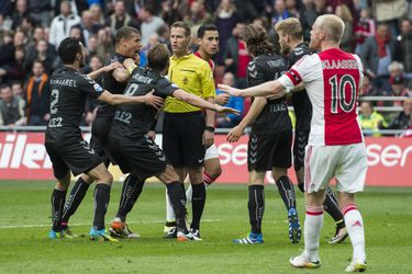 Makkelie: 'Volgens supporters heb ik een pyjama van Ajax, Feyenoord en PSV'