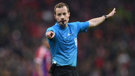 Schotse arbiter Collum fluit Ajax in Wenen