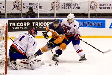 Nederlandse ijshockeyers maken gehakt van IJsland