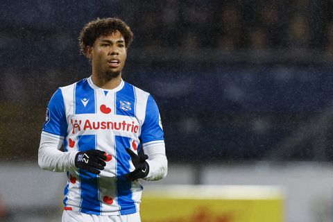 Wie pikt Milan van Ewijk op? Eredivisie deelt zijn fantastische statistieken