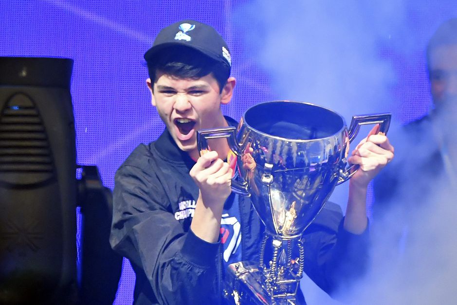 Kersverse Fortnite-wereldkampioen van 16 jaar is in één klap multimiljonair