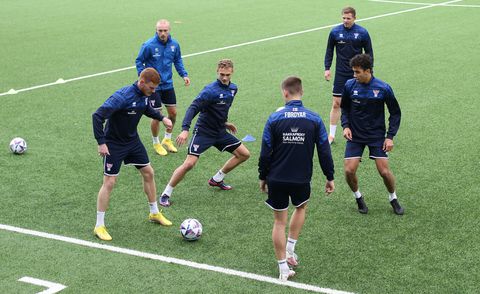 Faeroër Eilanden wint potje voor spek en bonen van Turkije, Luxemburg verslaat Litouwen