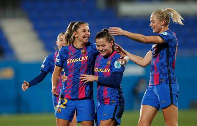 🎥😍 | Waanzinnige sologoal van Lieke Martens in de Champions League