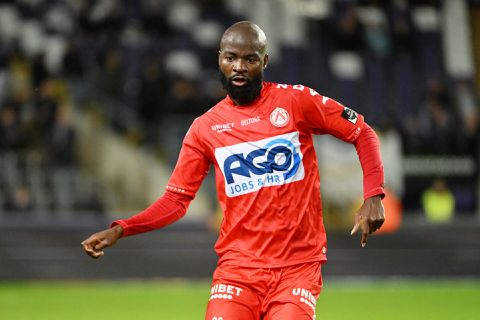 KV Kortrijk-coach Custovic is klaar met 'Ferencvaros-flirt' Didier Lamkel Zé