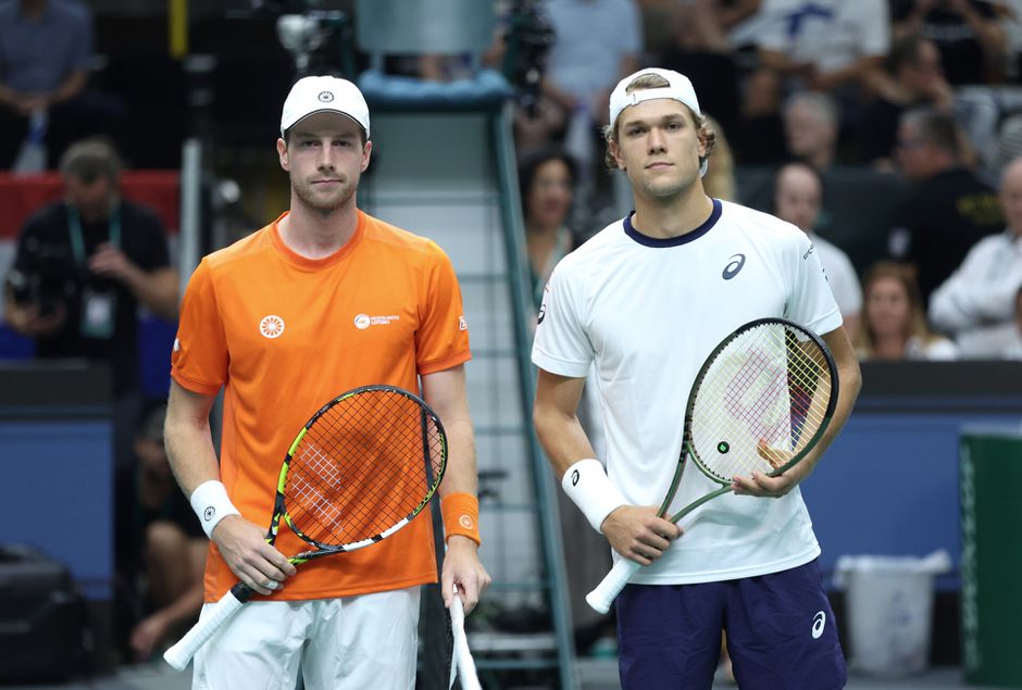 Valse start Davis Cup voor Nederlandse tennissers: Botic van de Zandschulp in 2 sets onderuit