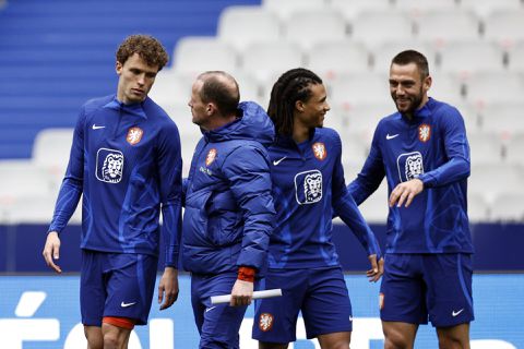 TV-gids: op deze zender kijk je live naar Frankrijk - Nederland