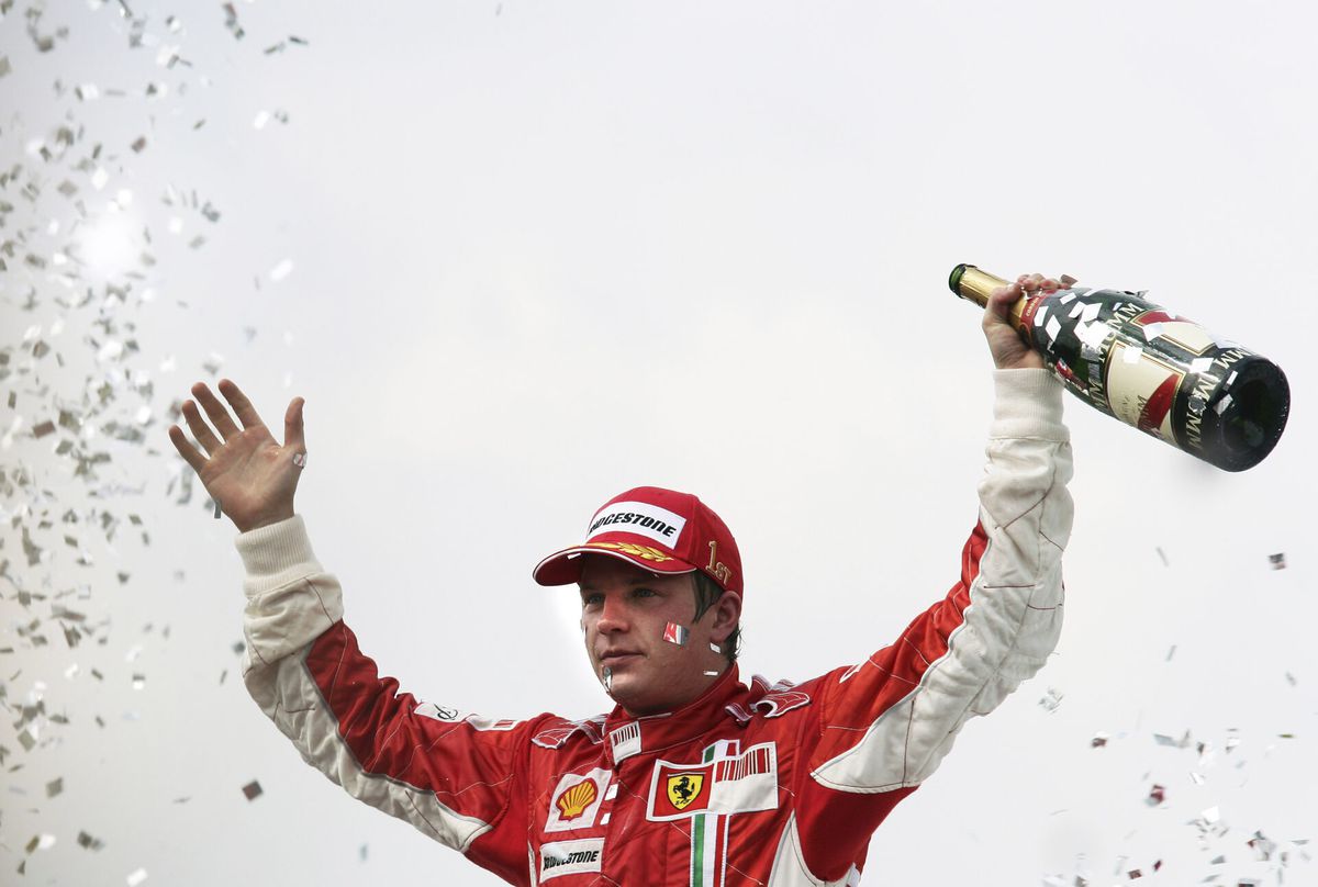 Kimi Räikkönen gaat weer autoracen! Fin keert in augustus terug
