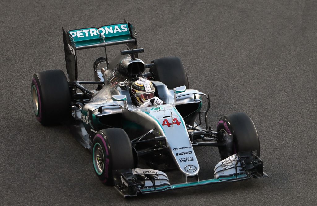 Mercedes presenteert nieuwe racewagen op 23 februari, Ferrari dag later