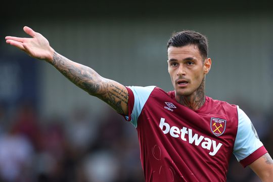 📸 | Foutje! West Ham-fans kunnen nieuw shirt kopen met bedrukking van Fulham