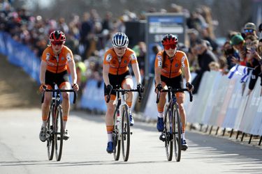 Volgende generatie komt eraan: Nederlandse veldrijdsters domineren op WK beloften