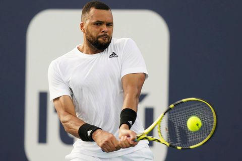 Jo-Wilfried Tsonga kapt ermee na Roland Garros