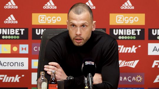 🎥 | Ajax-trainer John Heitinga over Ajax-Feyenoord: 'Waren in alles bovenliggende partij'