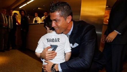 Real Madrid laat droom van weeskind uitkomen (video)