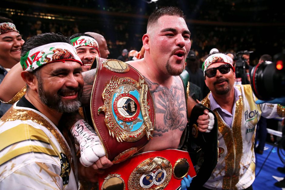 Sensatie! Topfavoriet Anthony Joshua lijdt 1e nederlaag ooit tegen Ruiz en moet titels inleveren