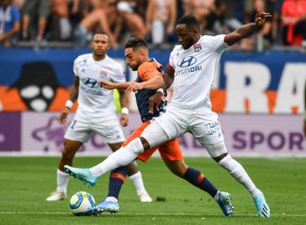 Lyon na 2 denderende zeges nu onderuit bij Montpellier, Koné geeft kopstoot (video)