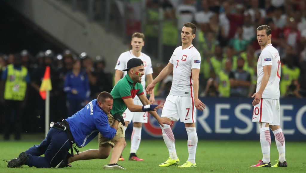 UEFA wil Portugal straffen voor streaker tijdens kwartfinale