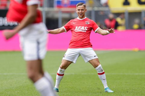 AZ'er Jesper Karlsson kan spelen tegen FC Groningen en vertelt over blessure: 'Pijn die ik had wees daar ook op'