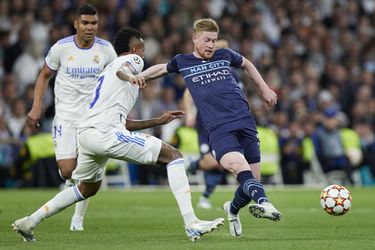 🎥 | Man City-fan boos op Guardiola na CL-exit in Madrid: 'Hoe kan je De Bruyne wisselen!?'