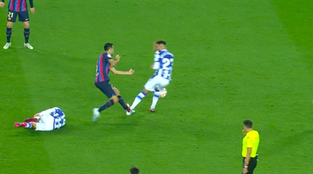🎥 | Terugzien: voor déze charge op Busquets kreeg Sociedad-speler Méndez rood