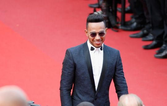 Lewis Hamilton en Brad Pitt zetten filmproject door, Apple financiert het