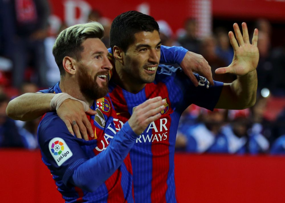 Barça wint door goals van Messi en Suarez