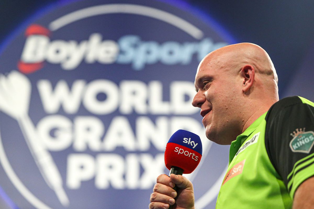 Van Gerwen moest poepen tijdens finale World Grand Prix: 'Dartte letterlijk met samengeknepen billen'