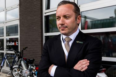 Fortuna-eigenaar gaat los op de VAR: 'Is zwarte komedie geworden'