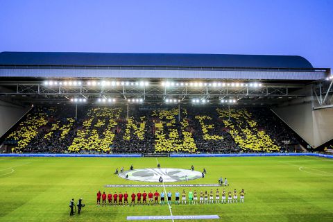 Vitesse-fan gaf in 2008 liefst 200.000 euro aan de club: 'Ze mochten niet failliet gaan'