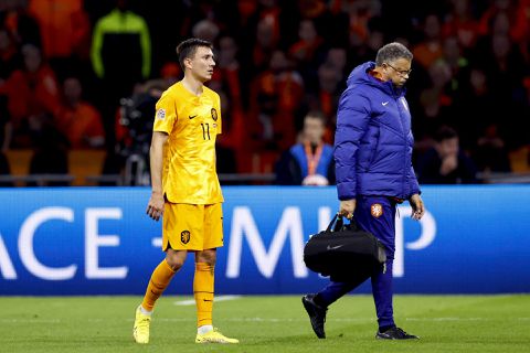 Nooooo Bergosso! Steven Berghuis moet al voor rust naar de kant met rugblessure