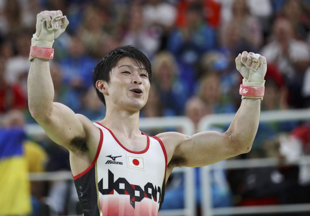 Kohei Uchimura pakt goud in zenuwslopende meerkampfinale