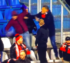 🎥 | Voltreffers! Supporters van De Treffers met elkaar op de vuist op De Vijverberg