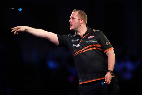 Nederlanders leveren unieke prestatie op PC7, maar vliegen er vervolgens bijna allemaal uit